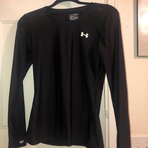 UNDER ARMOUR LONG SLEEVE TEE